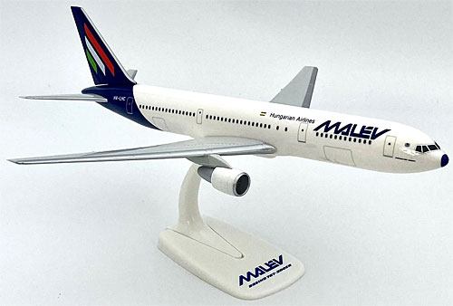 Malev - Boeing 767-300 - 1:200