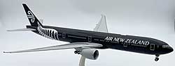 Flugzeugmodelle: Air New Zealand - All Blacks - Boeing 777-300ER - 1:200