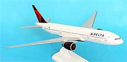 Flugzeugmodelle: Delta Air Lines - Boeing 777-200 - 1:200 - PremiumModell