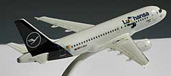 Flugzeugmodelle: Lufthansa - Airbus A319-100 - Lu und Cosmo - 1:200