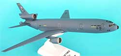 Flugzeugmodelle: US Air Force - McDonnell Douglas KC-10 - 1:200 - PremiumModell