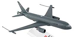 Flugzeugmodelle: US Air Force - Boeing KC-46A - 1:200 - PremiumModell
