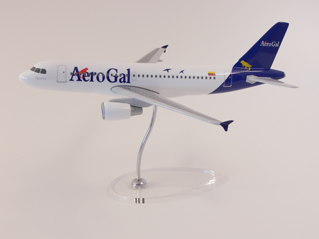 Flugzeugmodell: Aerogal Airbus A319 1:100