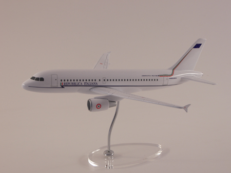 Flugzeugmodell: Italian Air Force Airbus A319 1:100