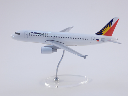 Flugzeugmodell: Philippines Airbus A319 1:100 