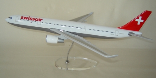 Flugzeugmodell: Swissair Airbus A330-200 1:100
