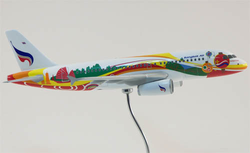 Flugzeugmodell: Bangkok Air Airbus A319 1:100