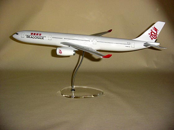 Flugzeugmodell: Dragonair Airbus A330-300 1:100 