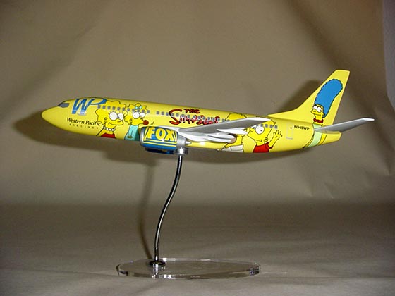 Flugzeugmodell: Western Pacific Boeing 737-300 1:100 The Simpsons