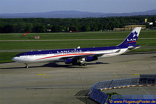 Flugzeugmodell: LanChile Airbus A340-300 1:100 