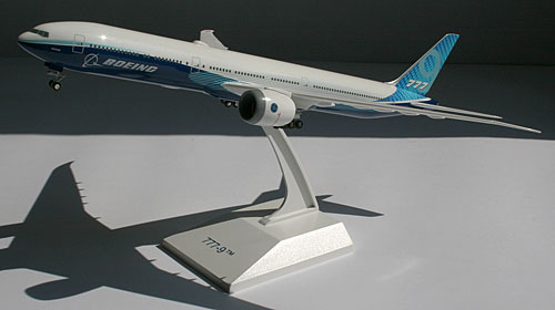 Boeing - House Color - Boeing 777-9 - 1:200 - PremiumModell