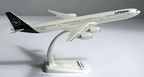 Lufthansa - Airbus A340-600 - 1:250