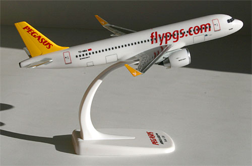 Pegasus - Airbus A320neo - 1:200