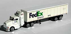 Spielzeug: Modellauto - FedEx Ground - Truck mit Trailer - 1:87