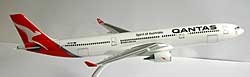 Flugzeugmodelle: Qantas - Airbus A330-300 - 1:200